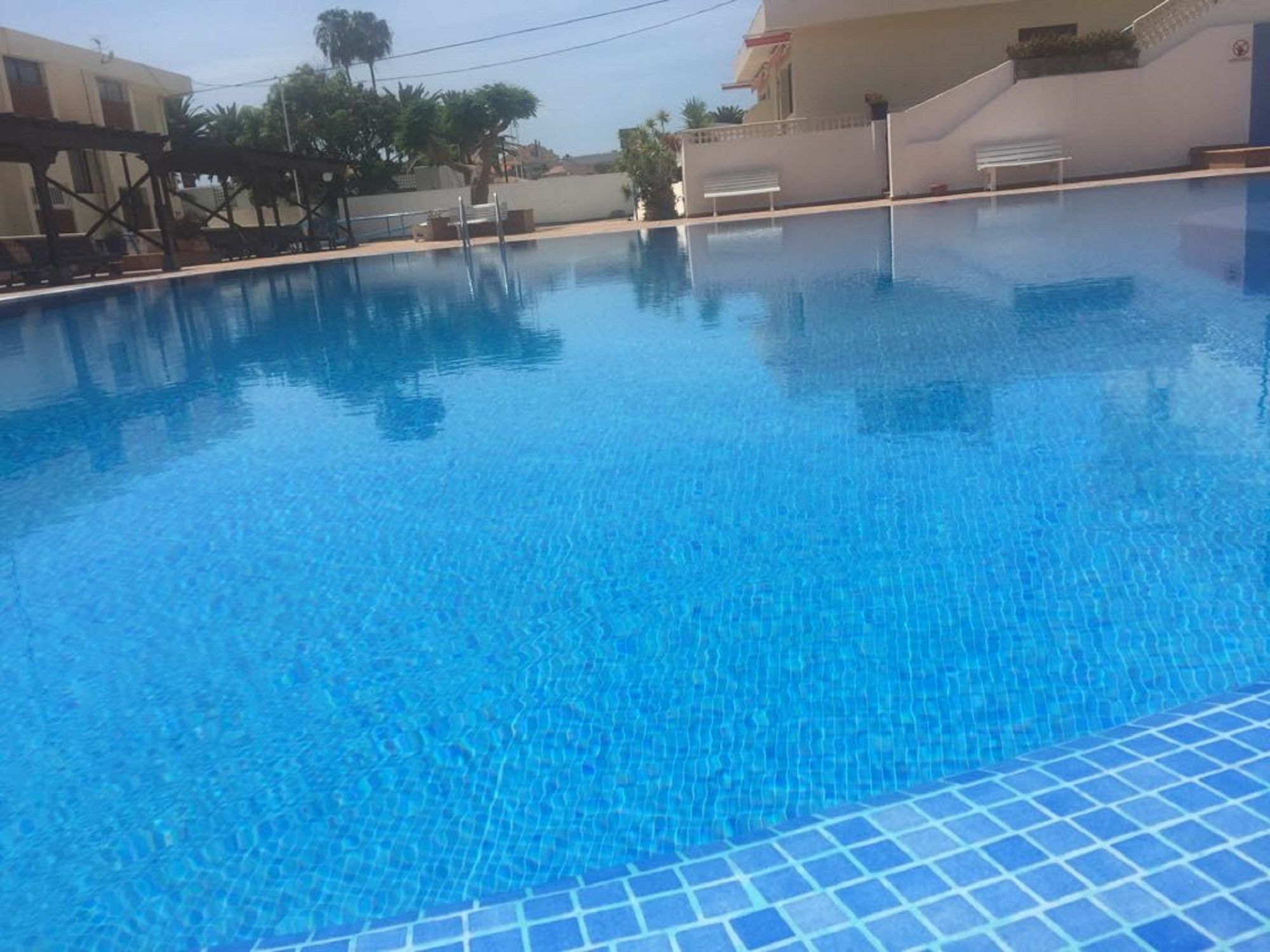 Veramar Vista Piscina Apartment อาโรนา ภายนอก รูปภาพ